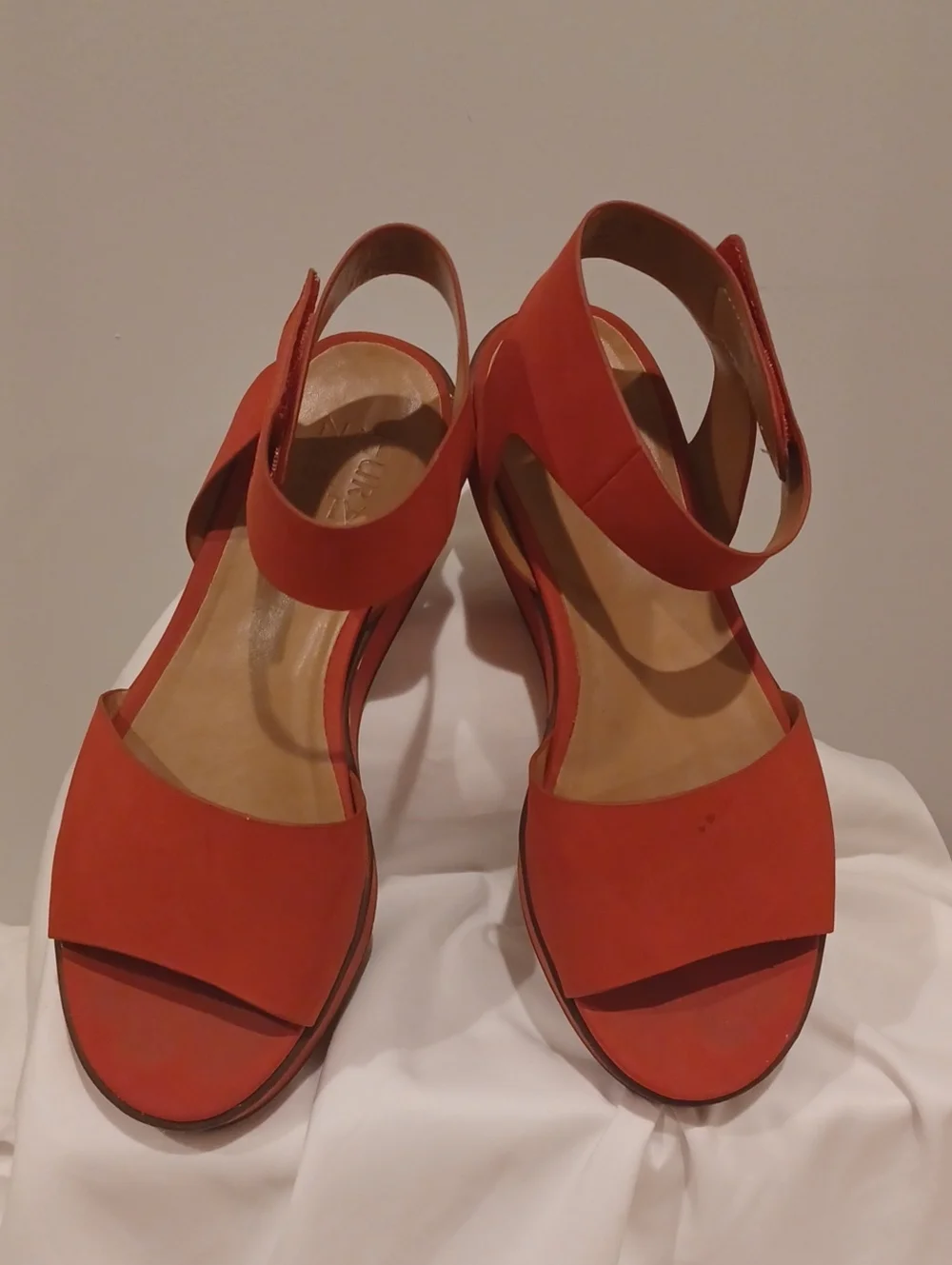 Naturalizer Women's Reddish Pink Platform Sandals with Ankle Strap
